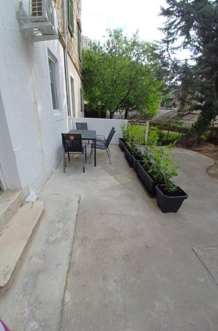 Central Vita Apartment Rijeka Exterior photo
