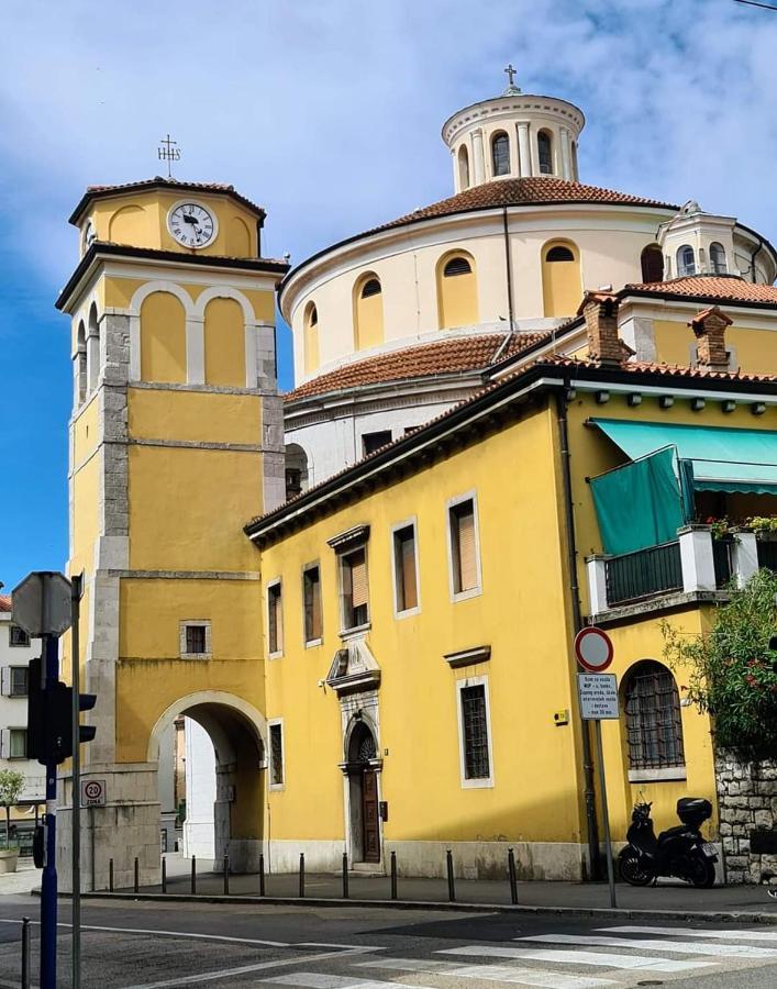 Central Vita Apartment Rijeka Exterior photo